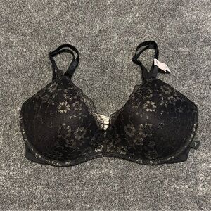 NWT Victoria's Secret Black Lace Floral Push Up Underwire Bra